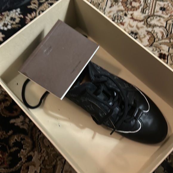 LV sneakers - Picture 8 of 10